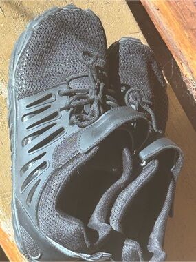 WHITIN Men's Minimalist Barefoot Trail Running Shoes Size 43 NWOT